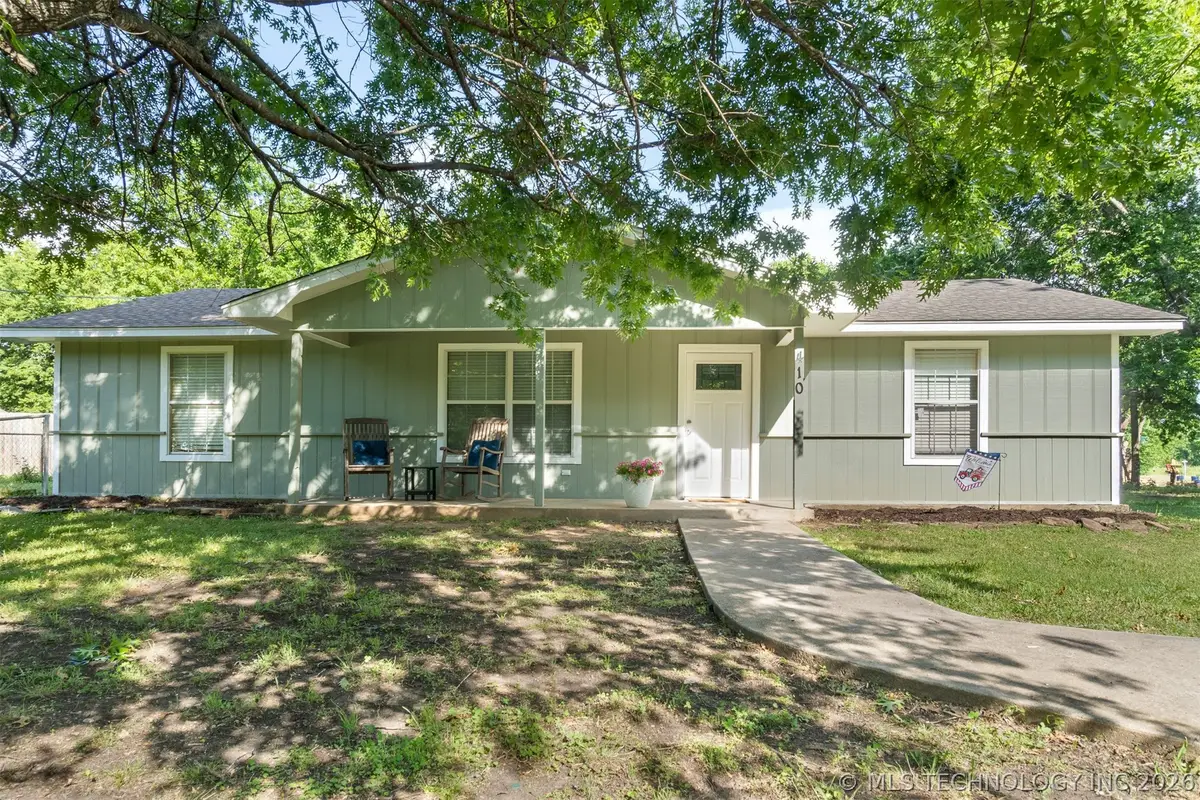 410 S Arkansas, Caddo, OK 74729 - #1