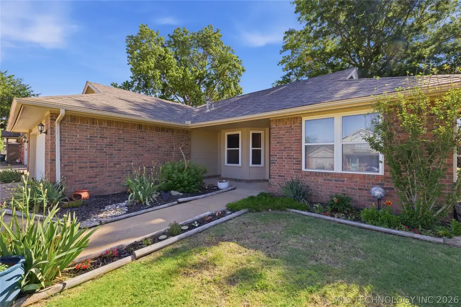 8249 N 127th East Avenue, Owasso, OK 74055 - #3