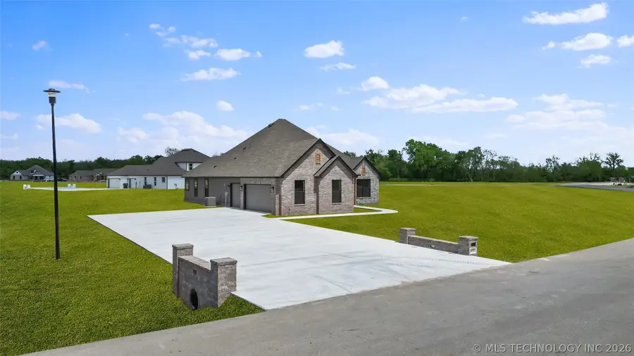 16321 E 101st Street, Owasso, OK 74055 - #2