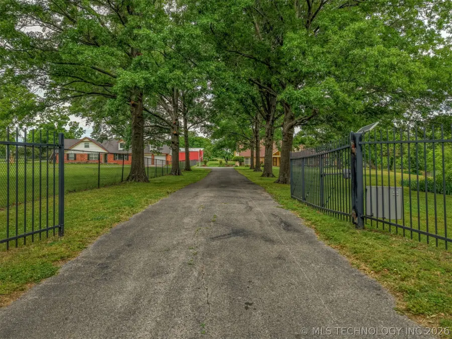 610 N 177th East Avenue, Catoosa, OK 74015 - #2