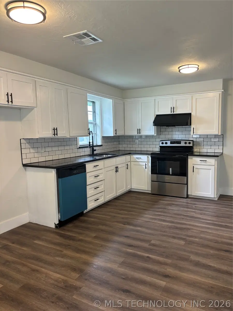615 W 4th, Ada, OK 74820 - #3