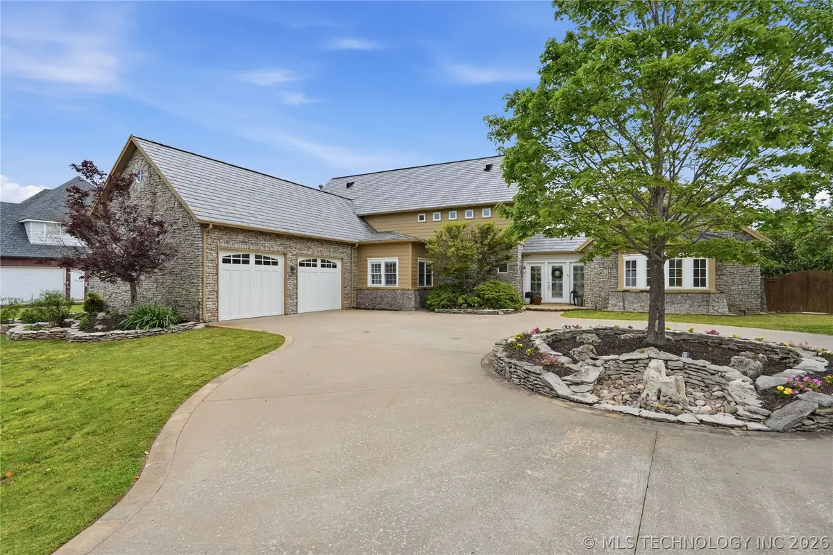 4203 S 69th West Avenue, Tulsa, OK 74107 - #1