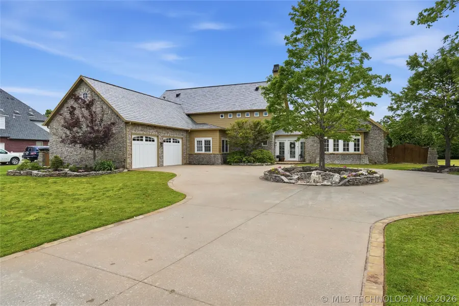 4203 S 69th West Avenue, Tulsa, OK 74107 - #2