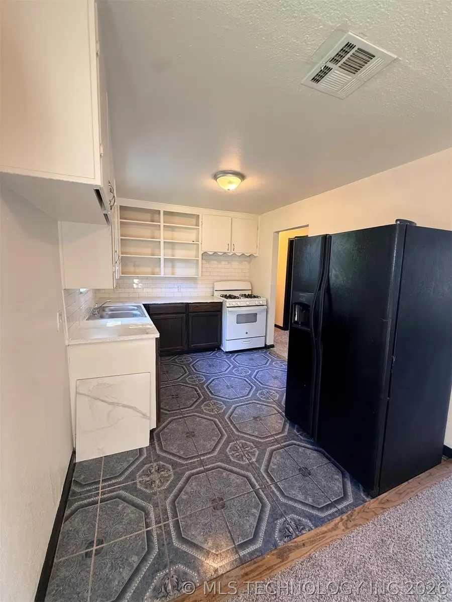 4907 N Garrison Place, Tulsa, OK 74126 - #2