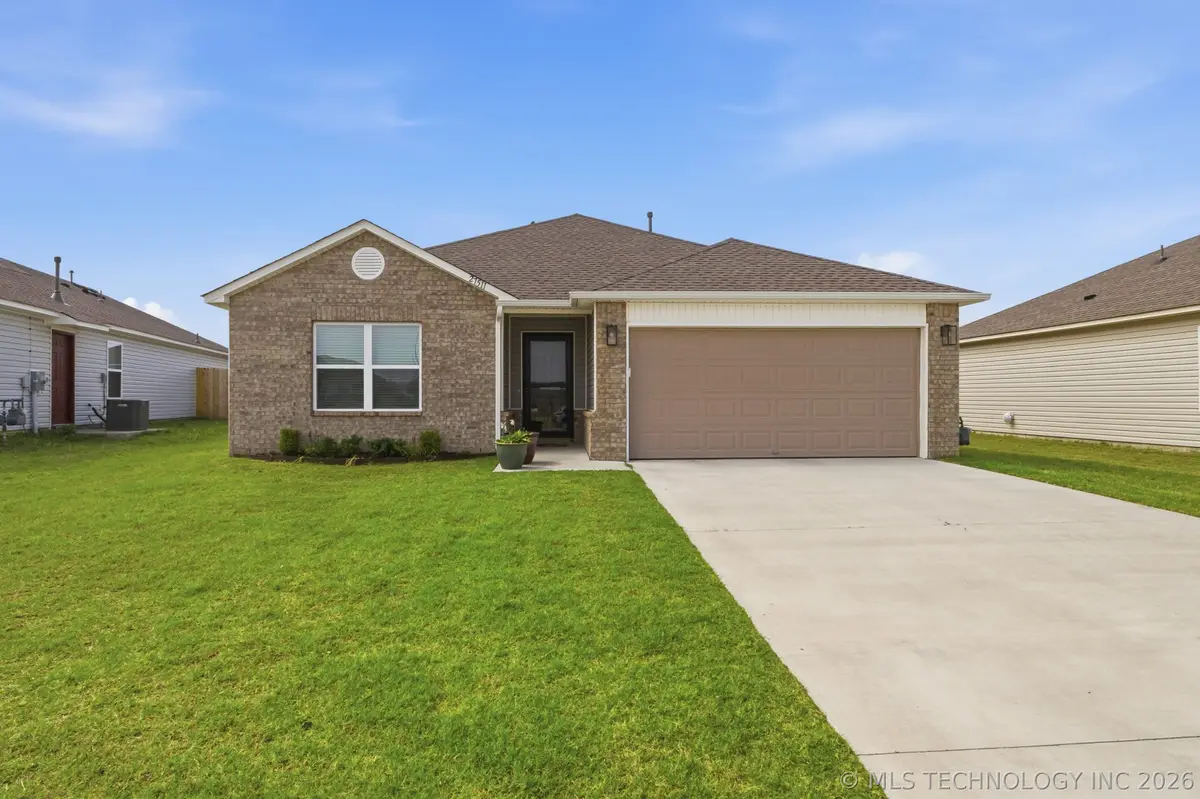 27511 E 115th Street S, Coweta, OK 74429 - #1