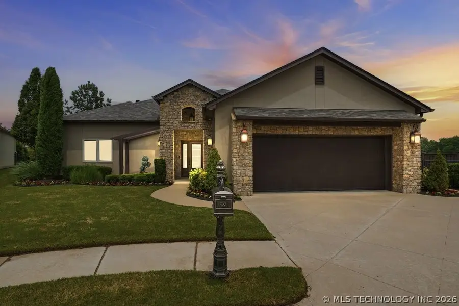 8402 S Nogales Avenue W, Tulsa, OK 74132 - #2