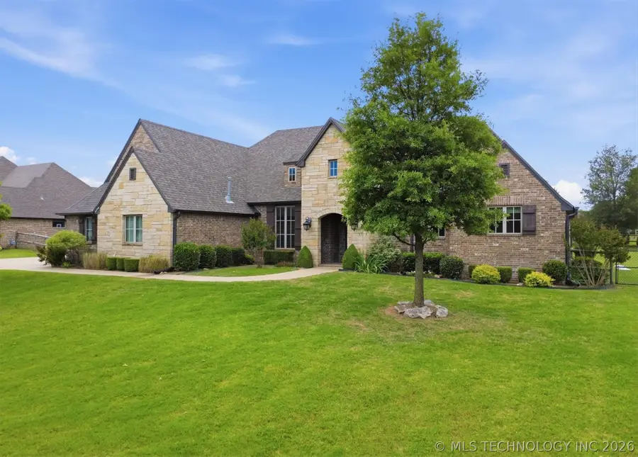 19746 E 70th Street, Owasso, OK 74055 - #2