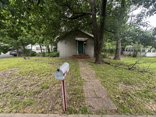 235 E Freeport Street, Broken Arrow, OK 74012