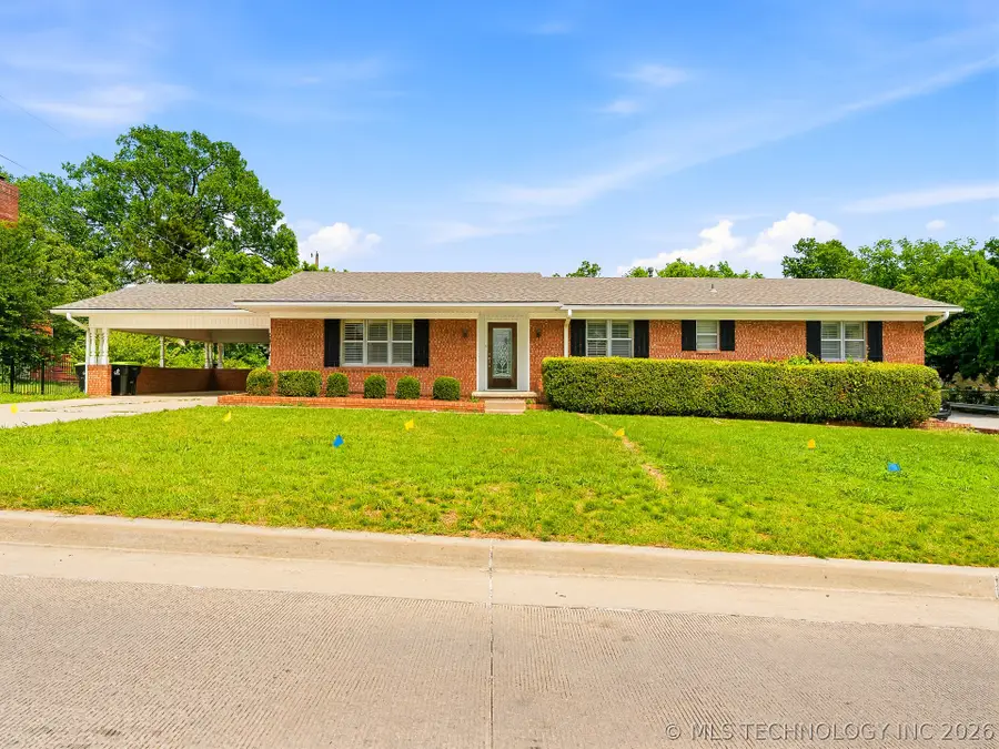 522 S Country Club Street, Ada, OK 74820 - #3