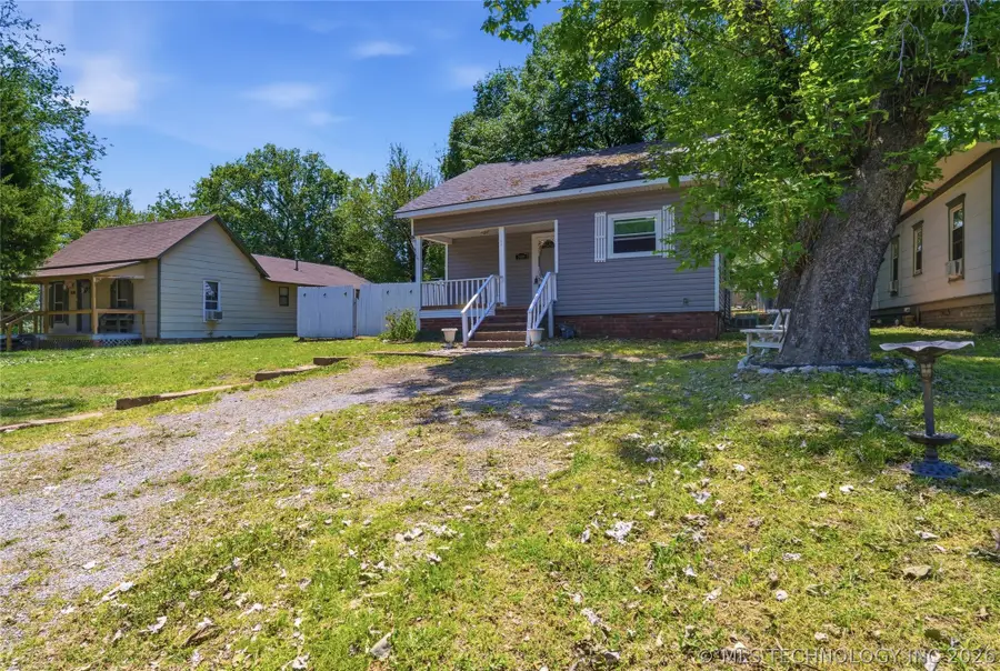 1419 W Maple Street, Collinsville, OK 74021 - #3