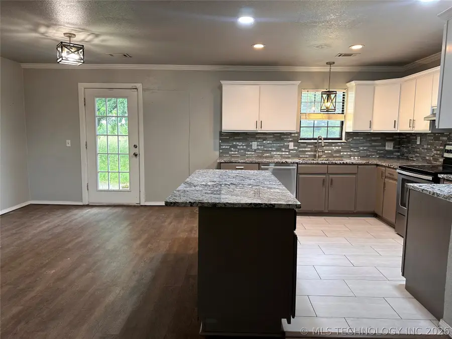 6269 S 161st West Avenue, Sapulpa, OK 74066 - #3
