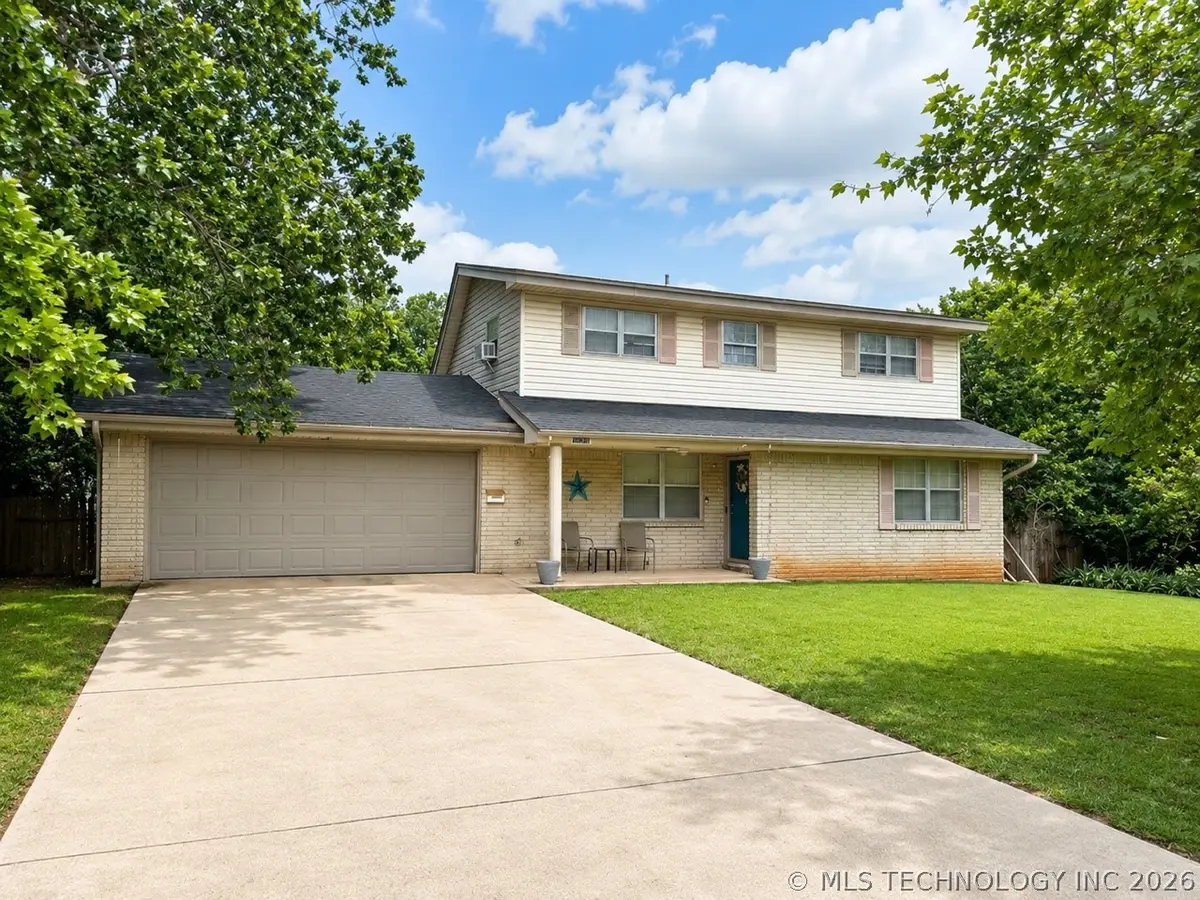 1813 Bellaire Circle, Moore, OK 73160 - #1