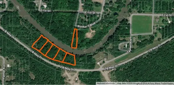 L B May Drive, Pawhuska, OK 74056