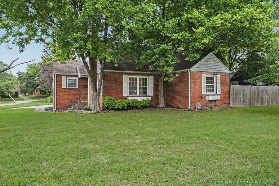 3102 E 2nd Street, Tulsa, OK 74104 - #3