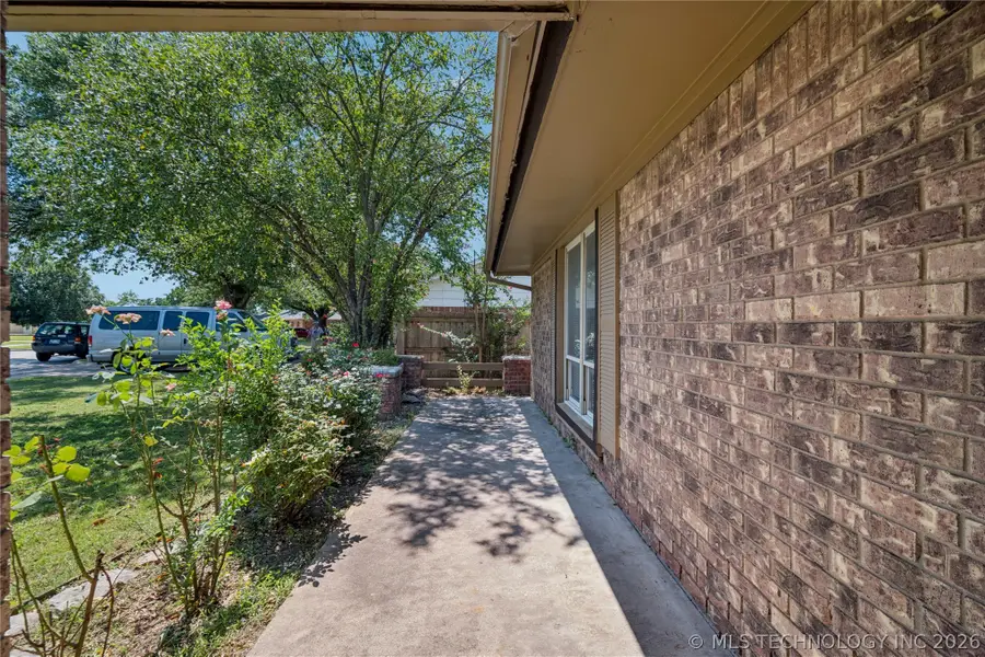 7065 E 52nd Street, Tulsa, OK 74145 - #3