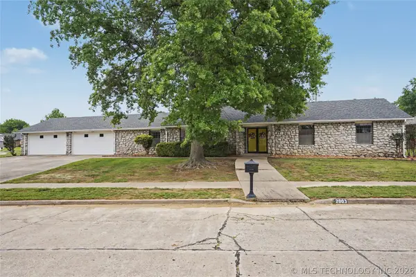2003 N Main Street, Owasso, OK 74055