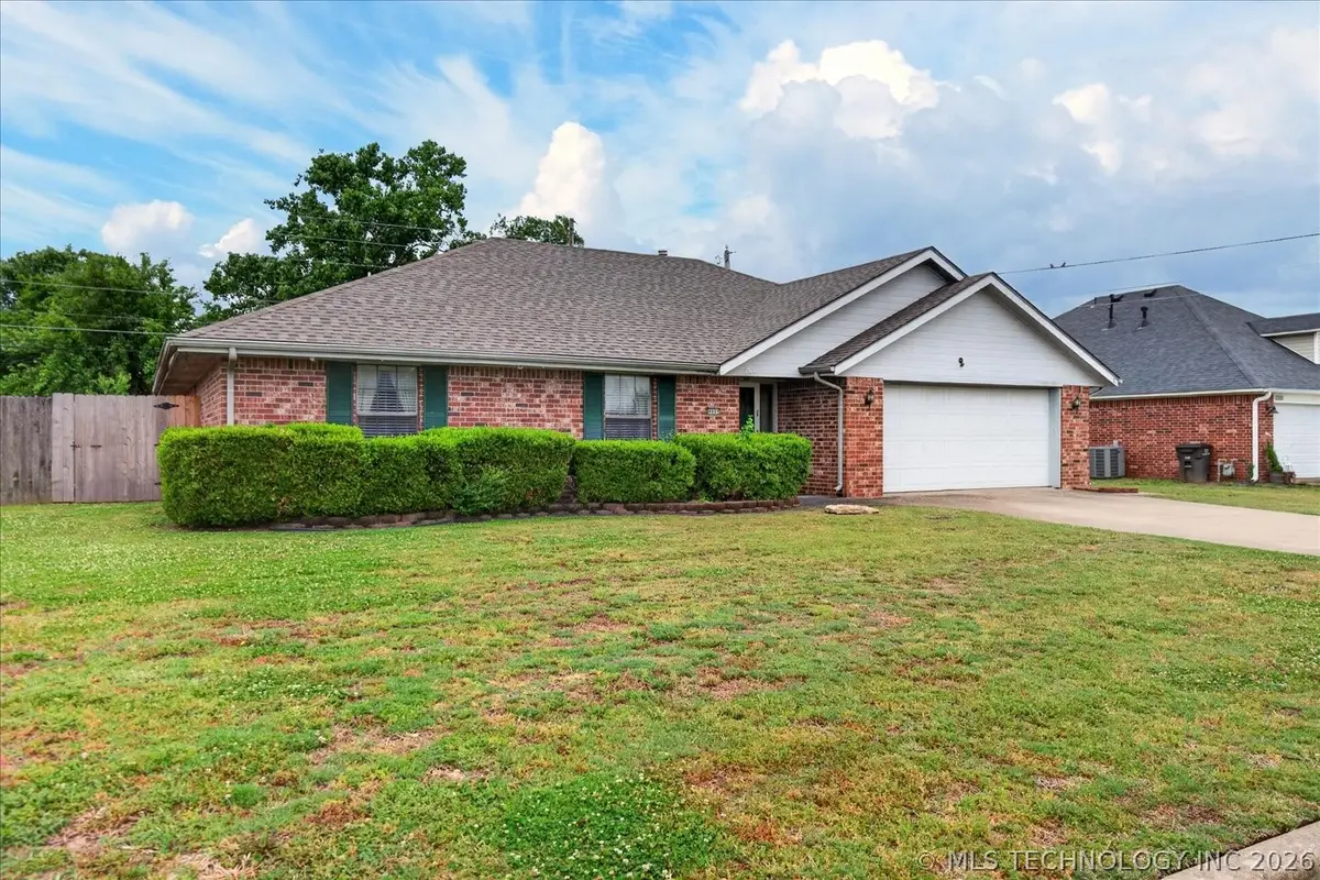 4809 Nebraska Avenue, Bartlesville, OK 74006 - #1