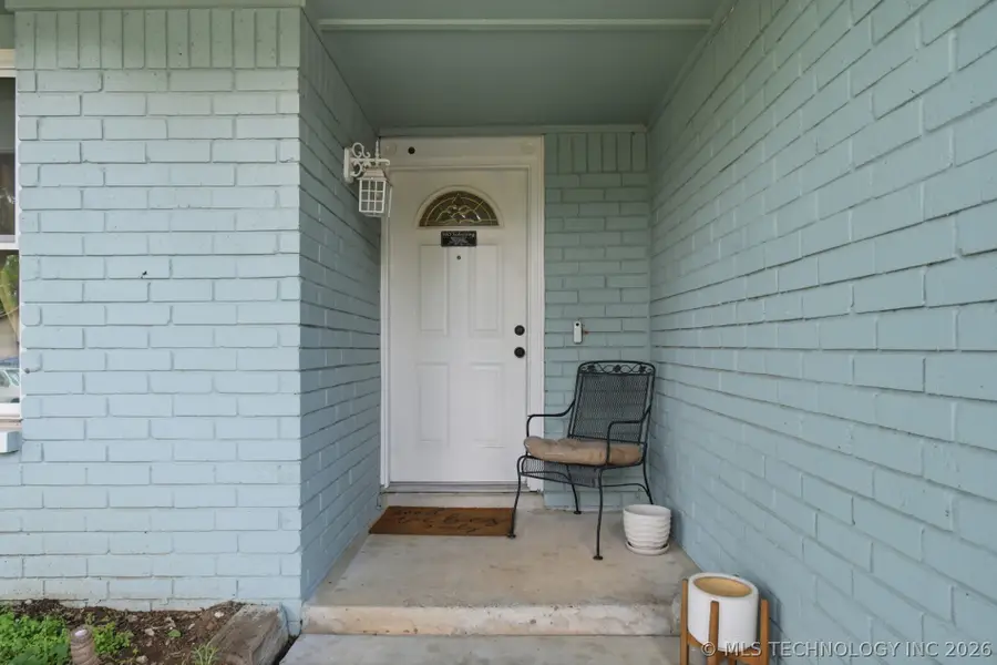 209 E Austin Street, Broken Arrow, OK 74011 - #2