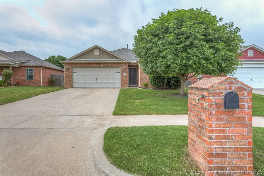 12677 S 88th East Avenue, Bixby, OK 74008 - #2