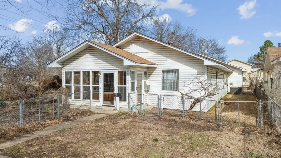1121 W 9th Street, Okmulgee, OK 74447 - #2