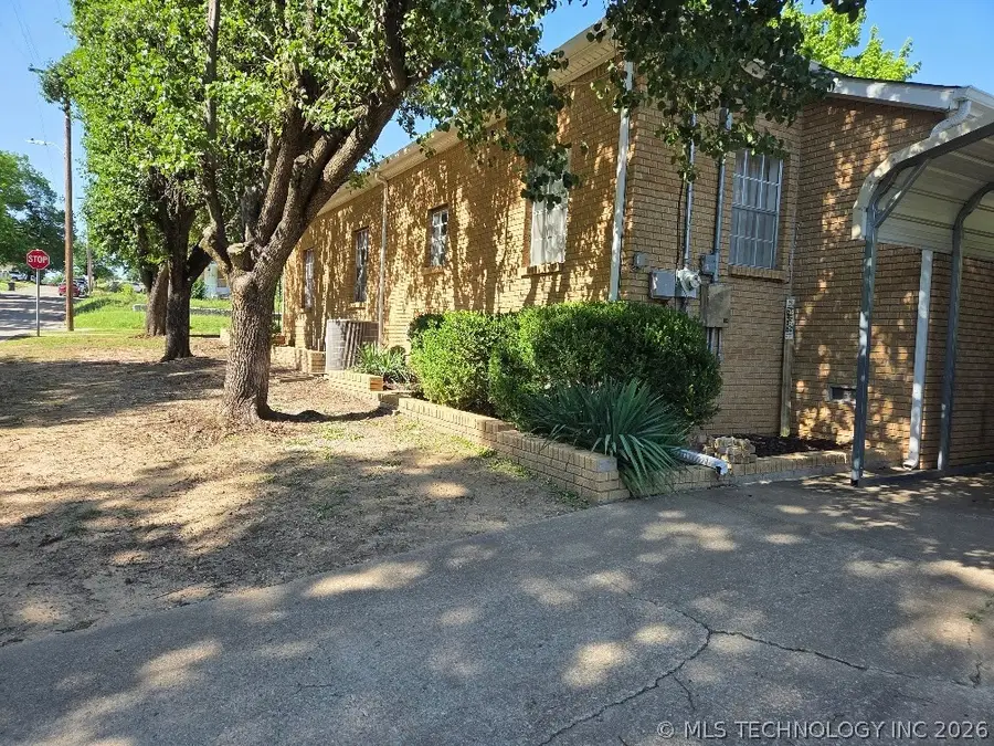 224 W Lincoln Street, Sapulpa, OK 74066 - #2