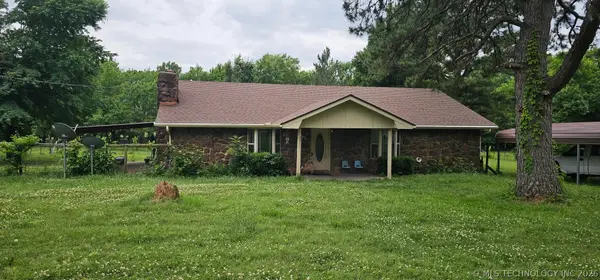 469958 E 1099 Road, Muldrow, OK 74948
