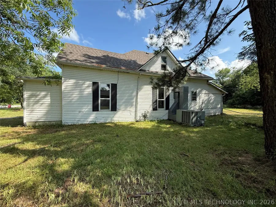 210 B Street Nw, Inola, OK 74036 - #2