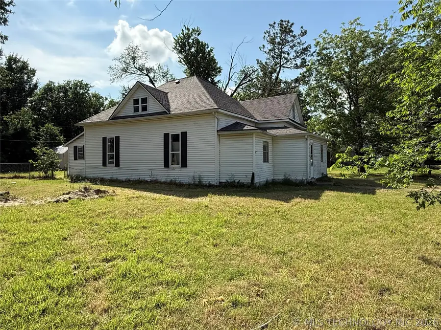 210 B Street Nw, Inola, OK 74036 - #3