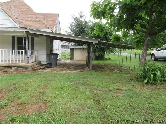 1000 N 6th, Quinton, OK 74561 - #2