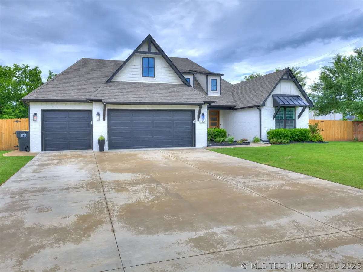 3220 W 118th Street S, Jenks, OK 74037 - #1