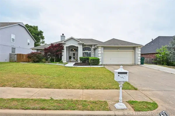 610 W 37th Place, Sand Springs, OK 74063