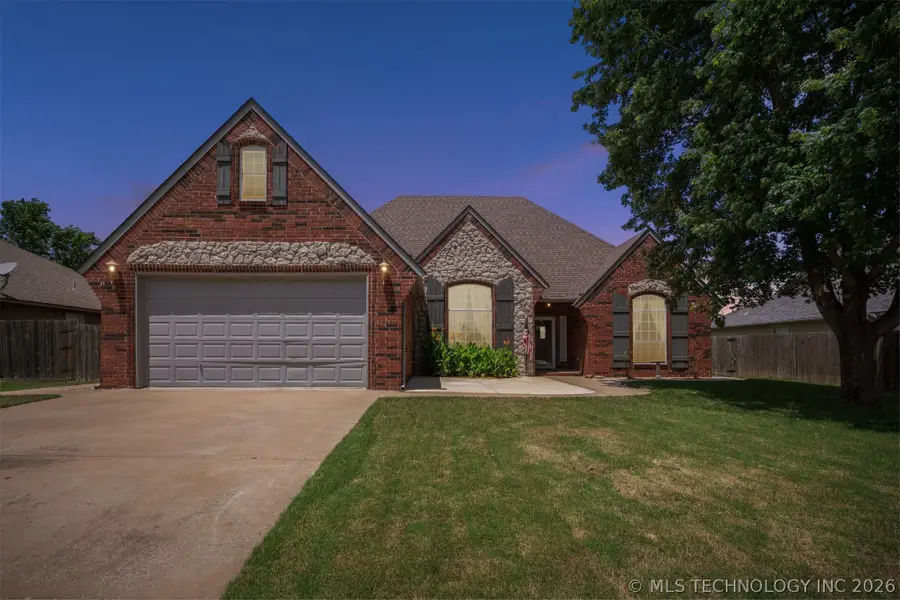 8037 Vintage Trace Drive, Claremore, OK 74019 - #2