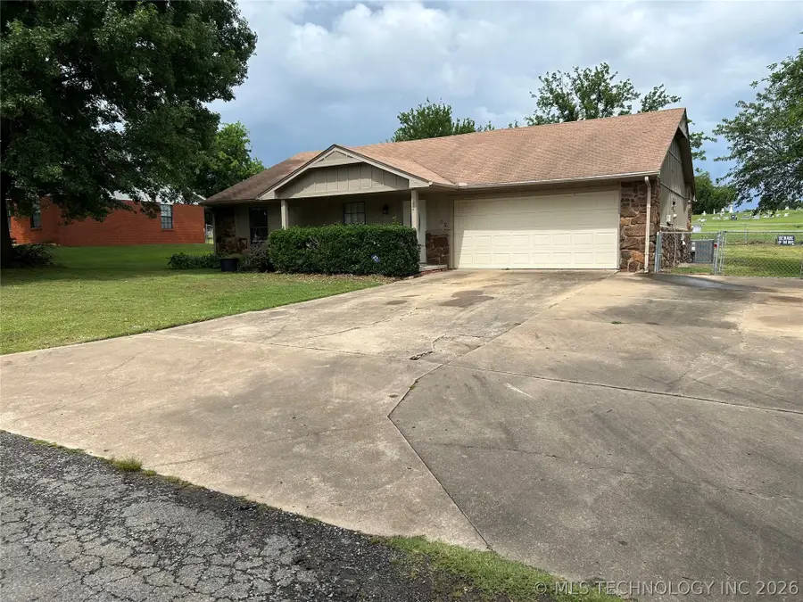 82 S Gladd Road, Fort Gibson, OK 74434 - #2