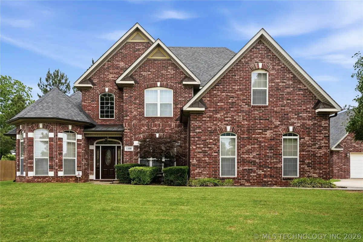 1308 Carter Avenue, Wagoner, OK 74467 - #1