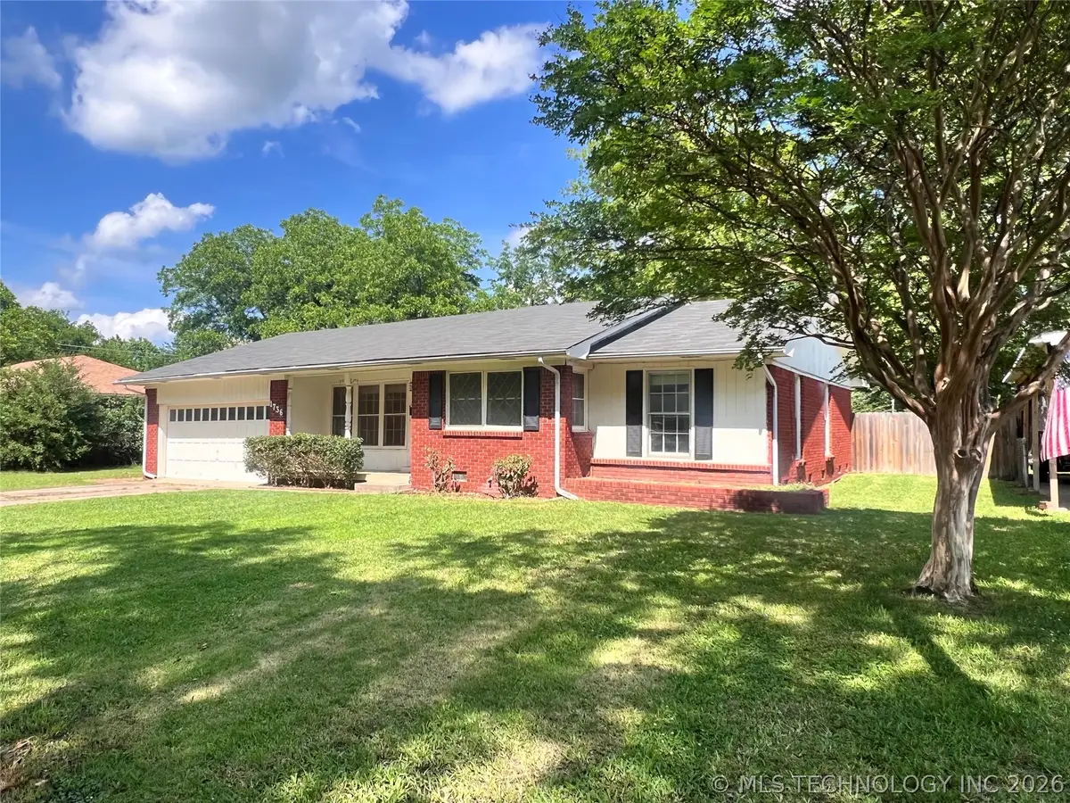 1736 Tiverton Street, Ardmore, OK 73401 - #1