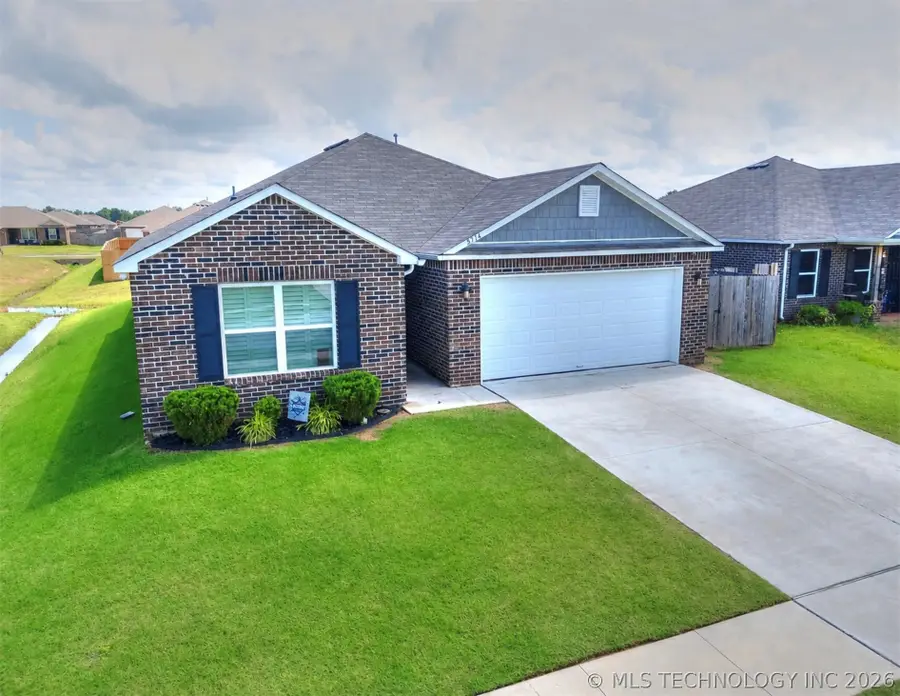 8514 E 162nd Street S, Bixby, OK 74008 - #2