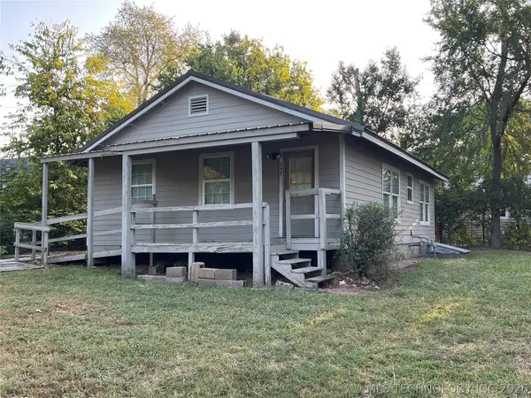 747 S Bluff Avenue, Tahlequah, OK 74464