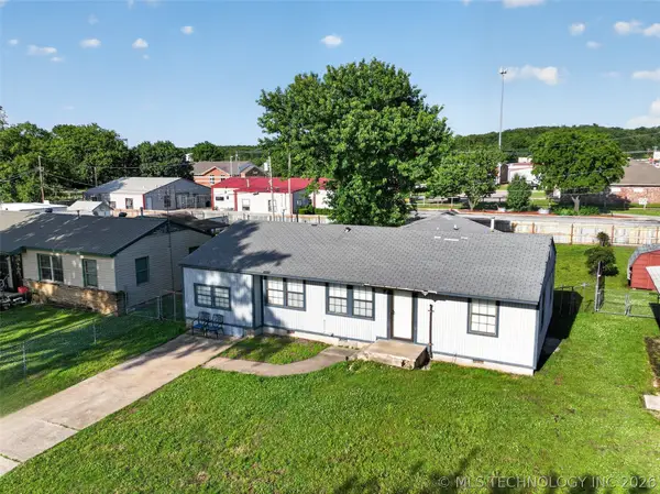 108 Maple Street, Locust Grove, OK 74352