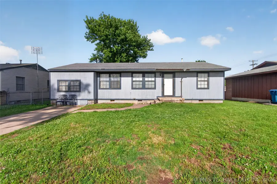 108 Maple Street, Locust Grove, OK 74352 - #3