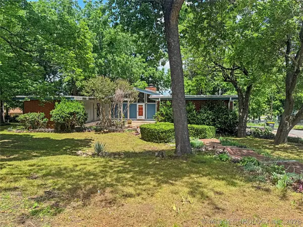 522 W Downing Street, Tahlequah, OK 74464