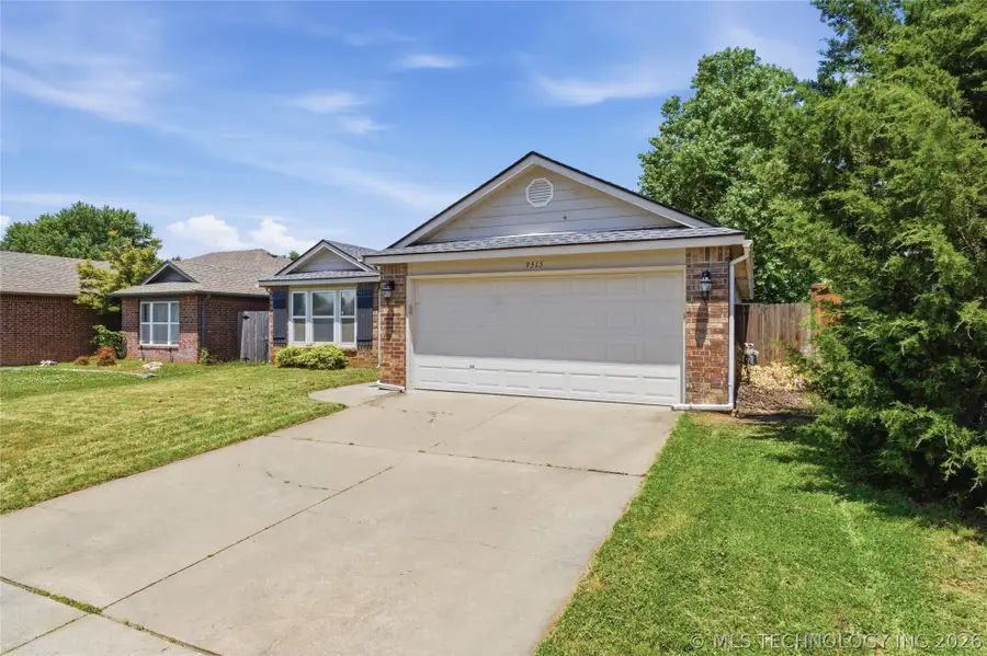 9515 E 97th Street, Owasso, OK 74055 - #2