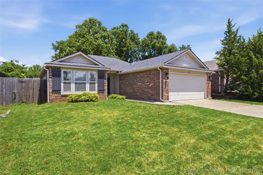 9515 E 97th Street, Owasso, OK 74055 - #3