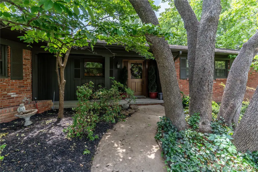 2830 E 56th Place, Tulsa, OK 74105 - #2