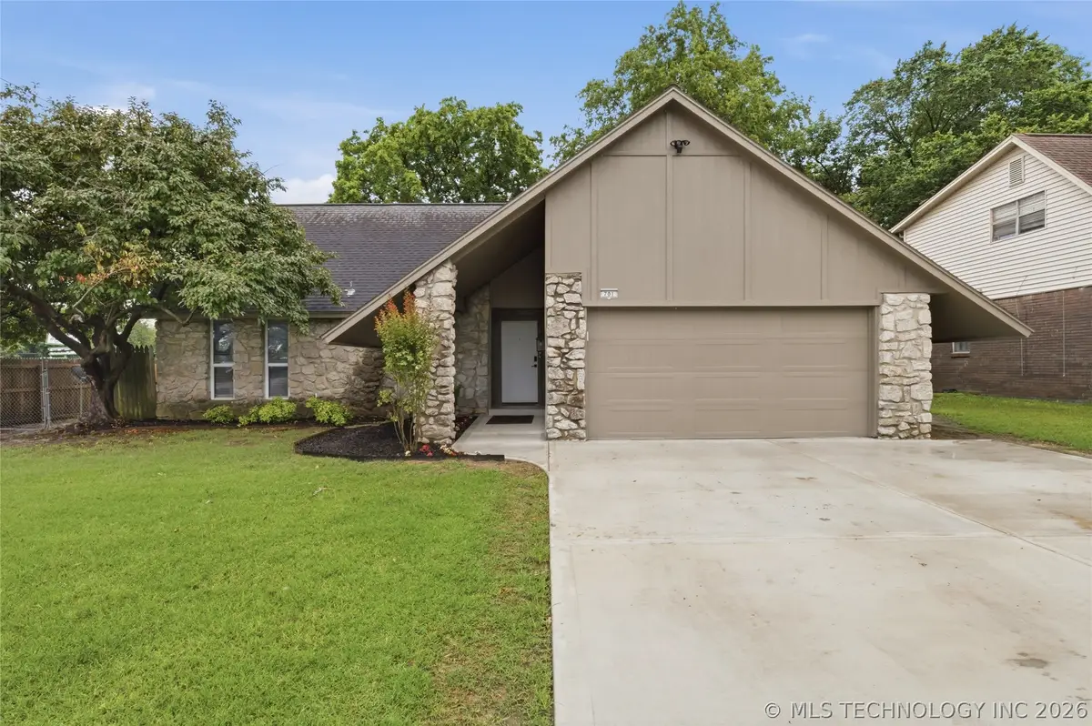 701 W Boston Street, Broken Arrow, OK 74012 - #1