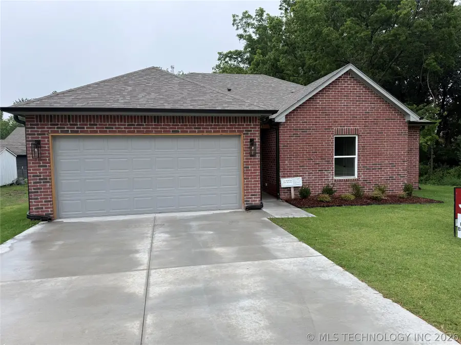 2561 W 66th Place S, Tulsa, OK 74132 - #2
