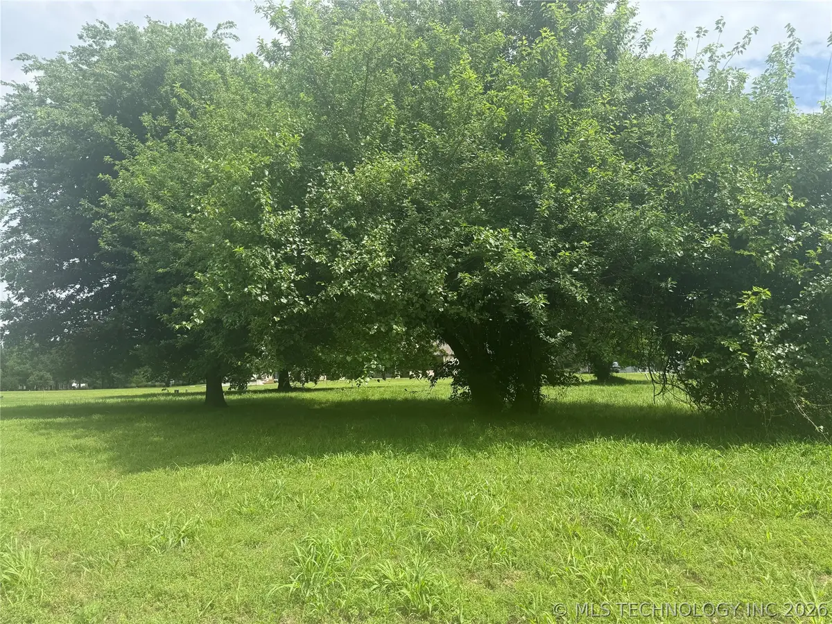 Country Club Circle, Muskogee, OK 74403 - #1