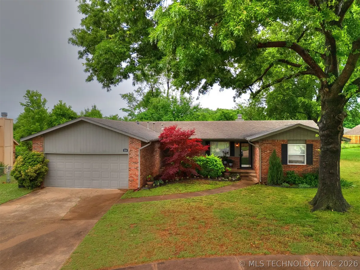 304 W Key West Street, Broken Arrow, OK 74011 - #1