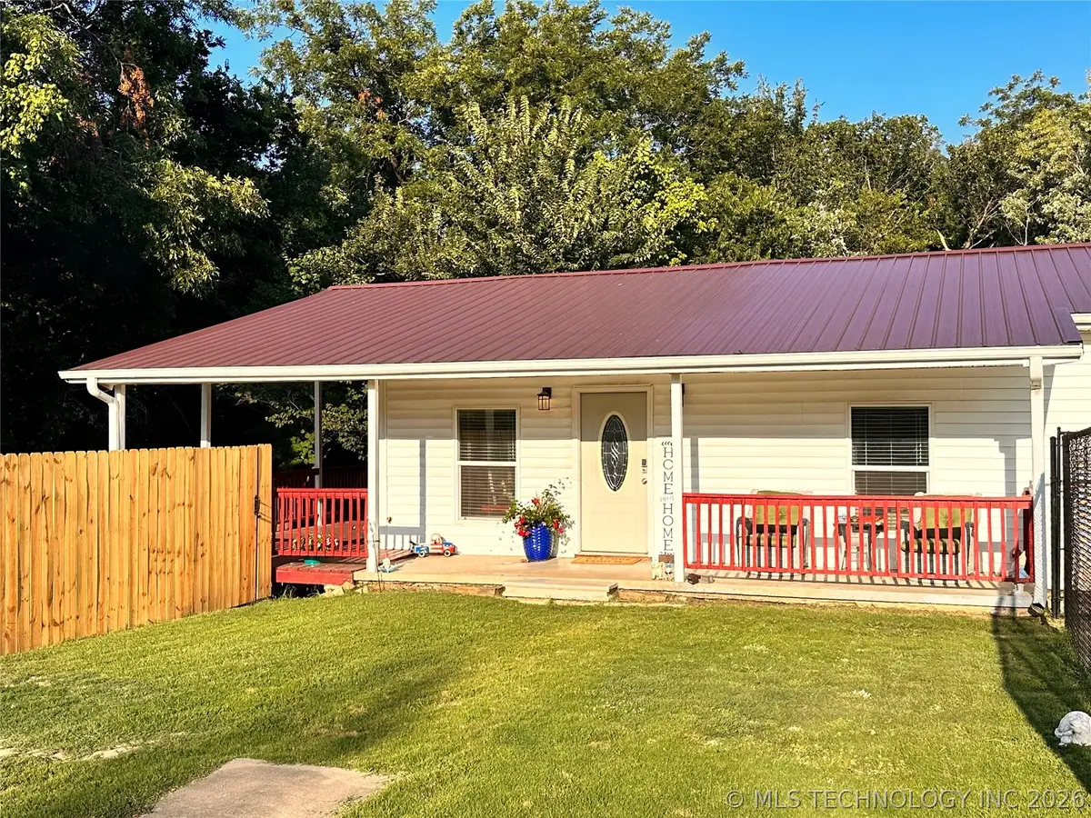 102 N 3rd Street, Hartshorne, OK 74547 - #1