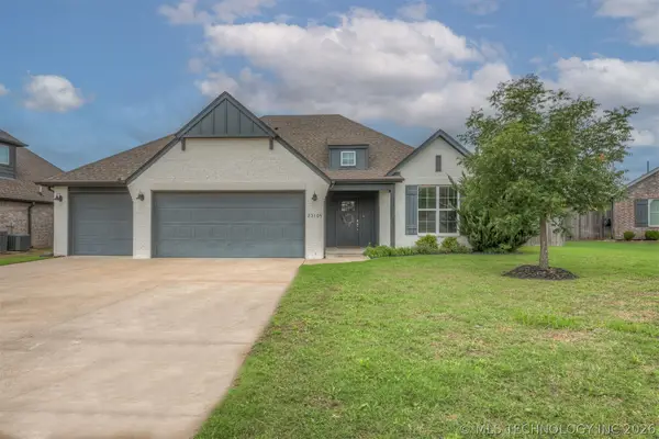23105 E 104th Street S, Broken Arrow, OK 74014