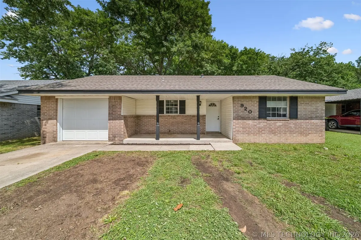 920 Crestview Street, Ada, OK 74820 - #1
